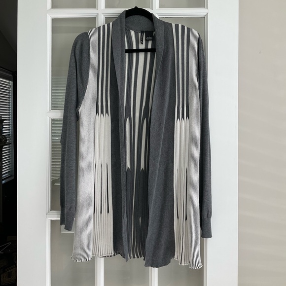 New Directions Cardigan - Picture 1 of 4